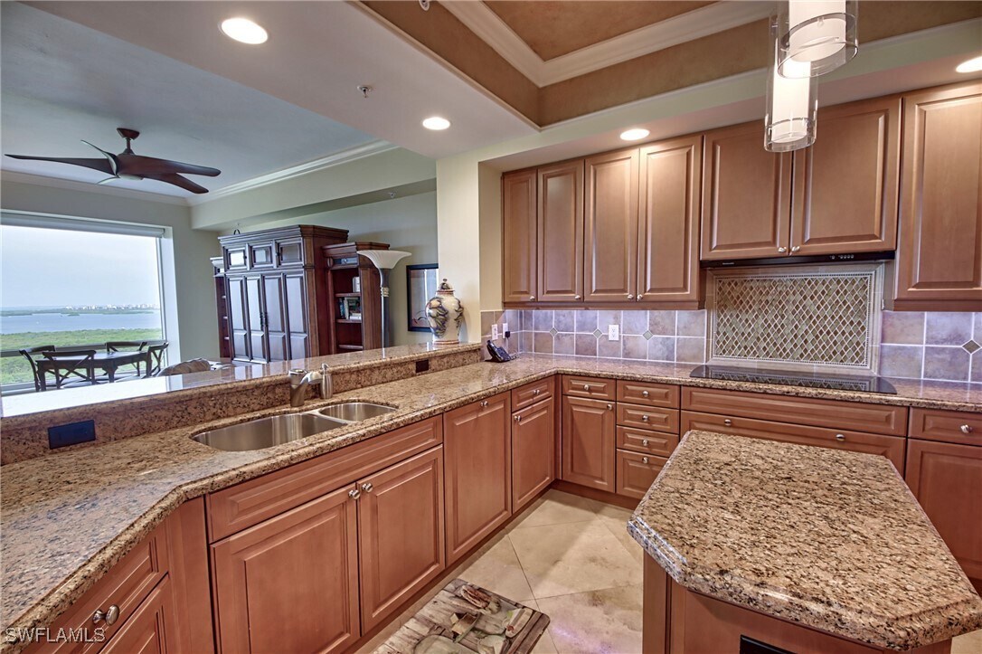Foto principal - 23750 Via Trevi Way