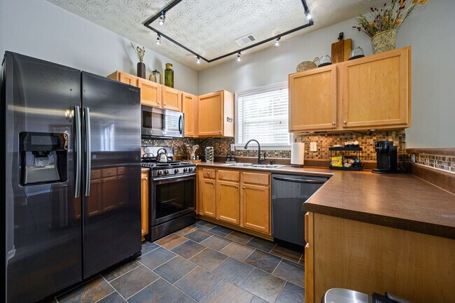 Foto del edificio - 1431 Bay Overlook Dr