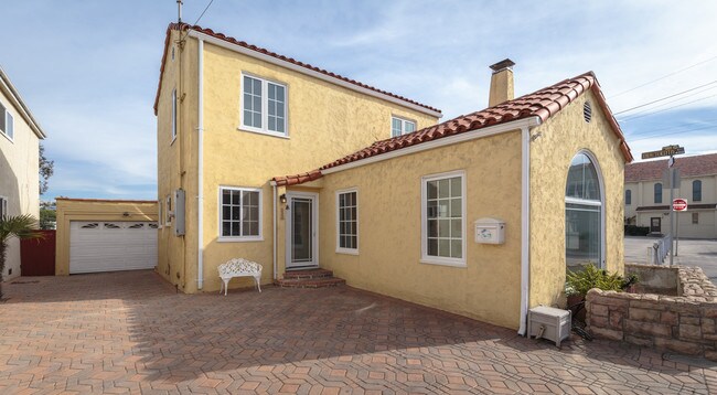 Foto del edificio - 1908 Loma Dr