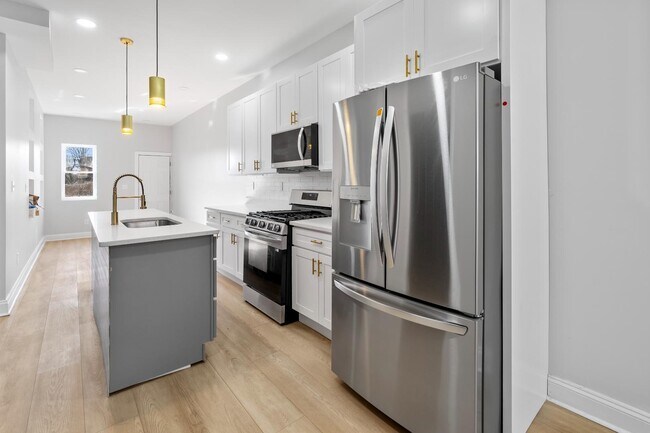 Foto del edificio - 524 N Pulaski St