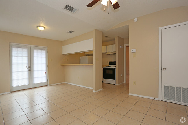 1 BD, 1 BA - 535 SF - Ash Tree Apartments