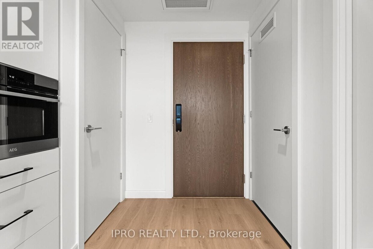 Photo principale - 741-741 King St W