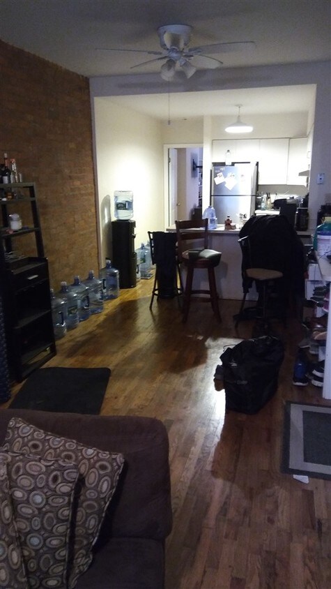 Foto principal - 1120 Hudson St