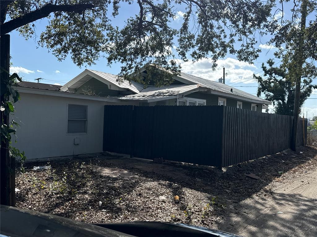 Foto principal - 1907 N 49th St