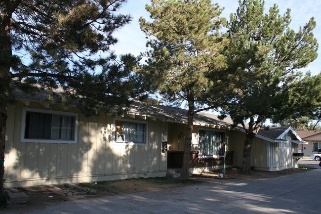 Building Photo 3 - 1000 Virbel Ln