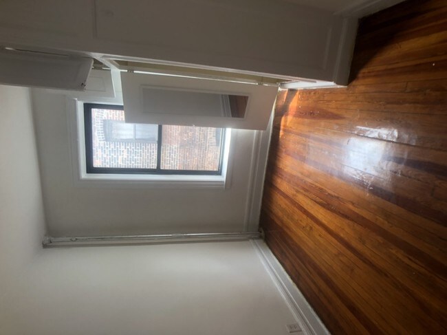 Foto del edificio - 3139 Broadway