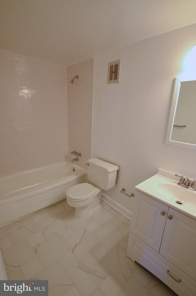 Building Photo - 1 Hamill Ct