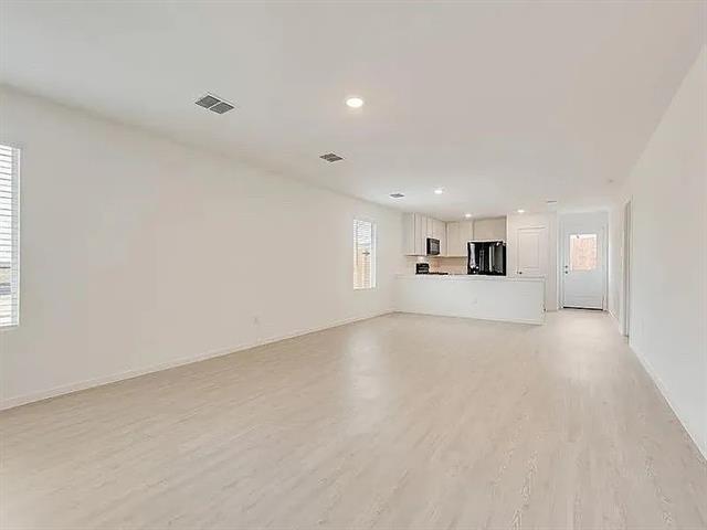 Building Photo - 1409 Merlin Blf St
