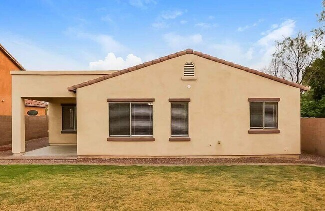 Foto del edificio - 8036 W Forest Grove Ave
