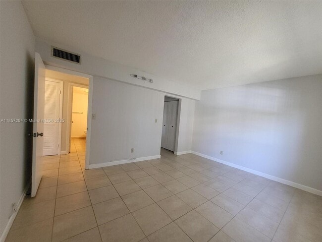 Building Photo - 9011 SW 138th St