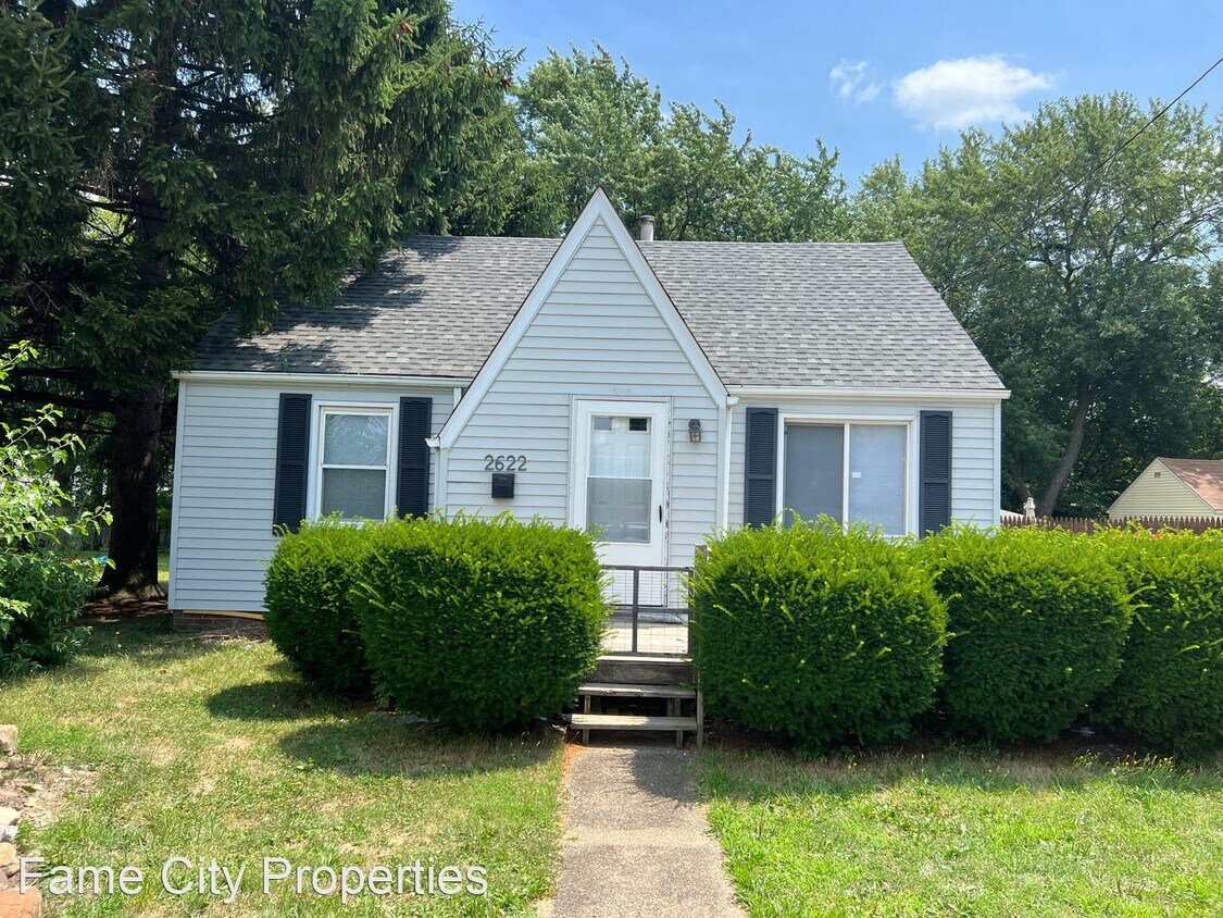 Foto principal - 3 br, 1 bath House - 2622 Harmont Ave NE