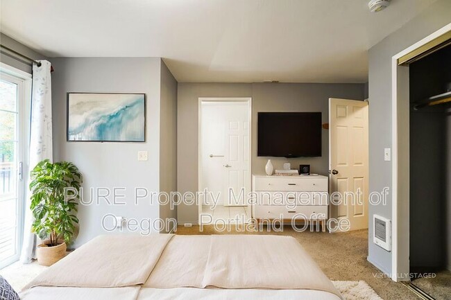 Foto del edificio - 13930 SE Bush St