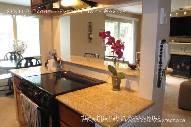 Building Photo - Condo in Bothell