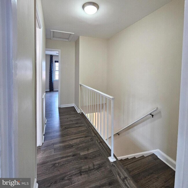 Building Photo - 2707 Franklin Ct