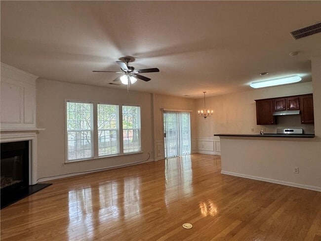 Building Photo - 2043 Hailston Ln