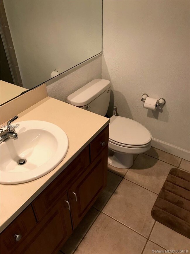 Foto del edificio - 5600 CONDO