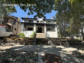 Building Photo - 2760 E 14th Ave