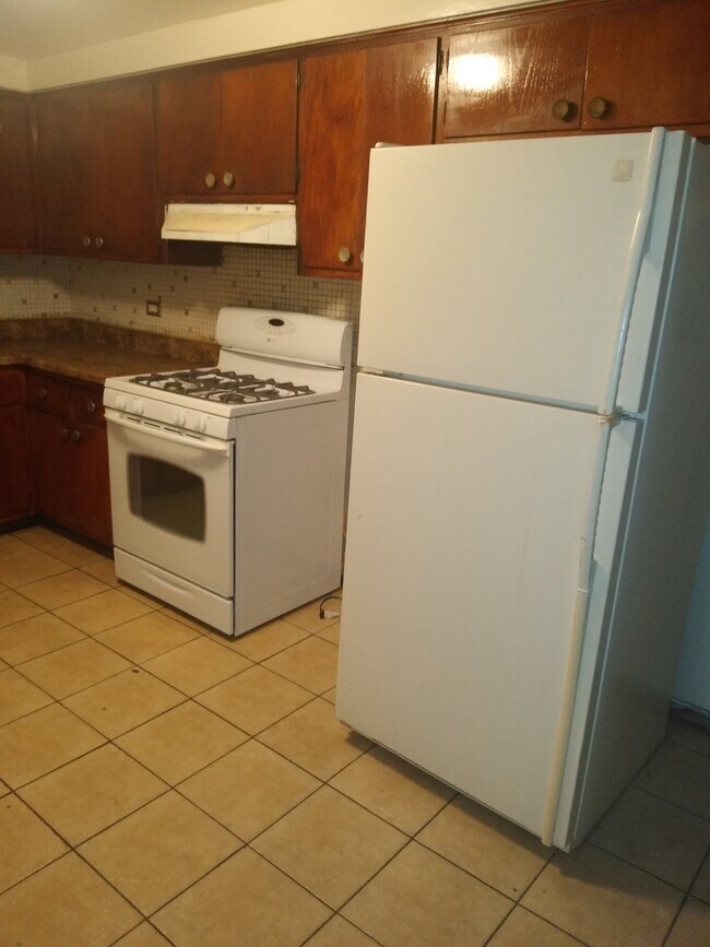 Foto del edificio - 157 N Mayfield Ave