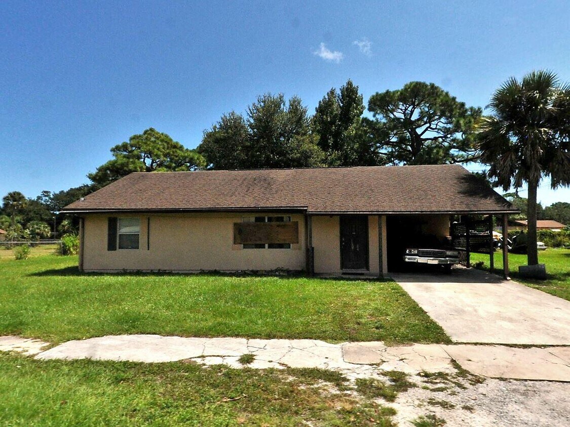 Photo - 2808 Navajo Ave (Fort Pierce, FL)