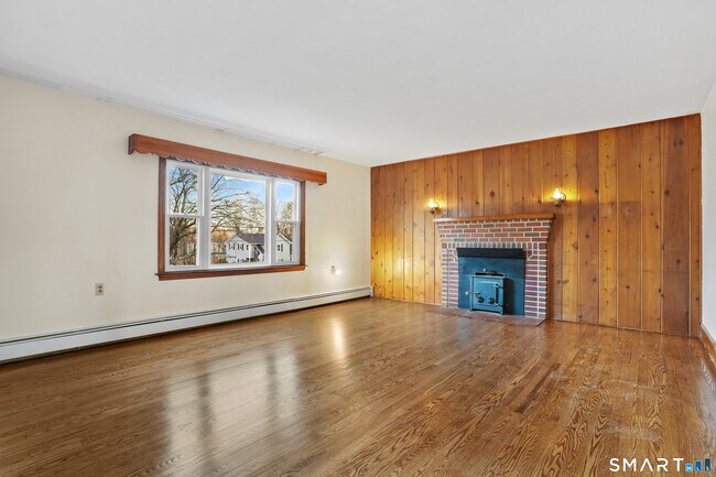 Foto del edificio - 56 Beaver Brook Rd