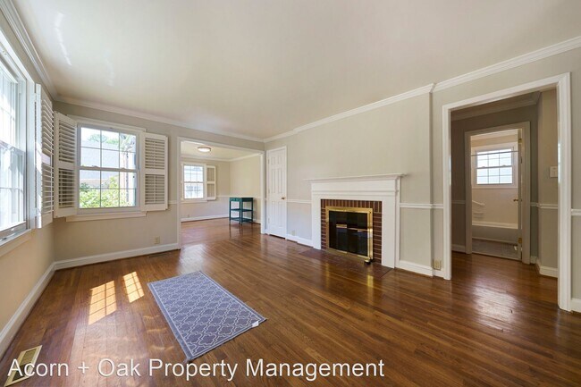 Building Photo - 3 br, 3 bath House - 2306 Pershing Street