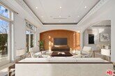 Foto principal - 156 S Clark Dr