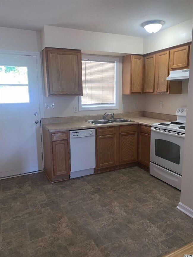 Foto del edificio - 6301 Timberline St
