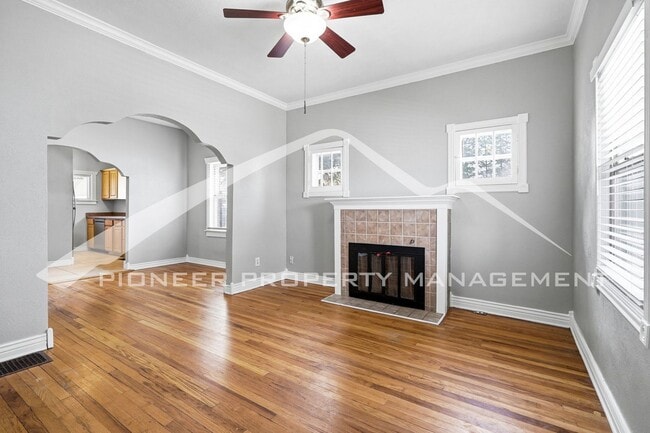 Photo - Charming Home with Washer/Dryer and Fenced in Yard