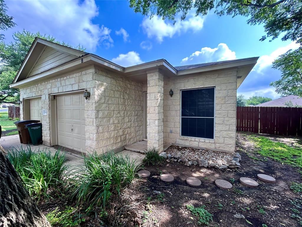 Primary Photo - 12305 Abney Dr