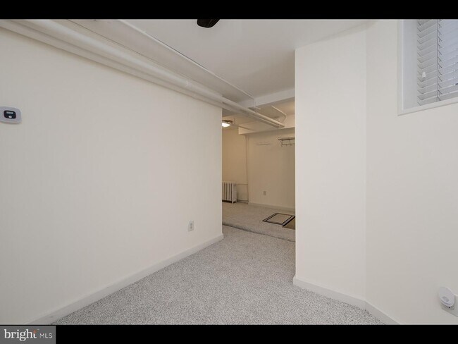 Building Photo - 1438 Q St NW