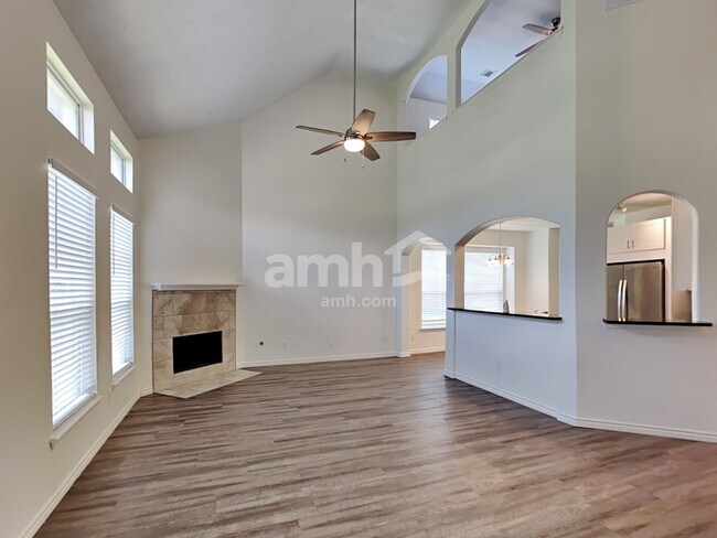 Foto del edificio - 30507 N Sulphur Creek Dr