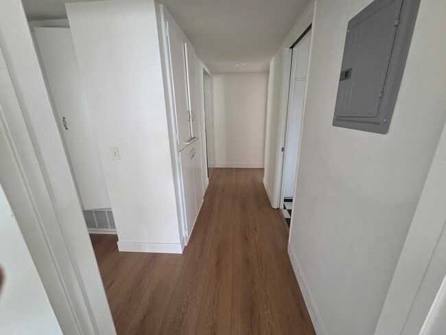 Building Photo - 3834 Mentone Ave