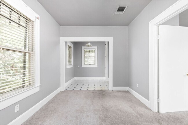 Foto del edificio - 2102 Brackenridge St