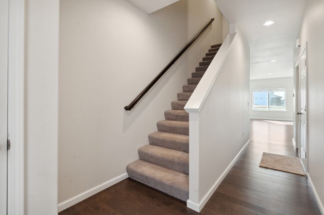 Building Photo - 1275 Exchange St