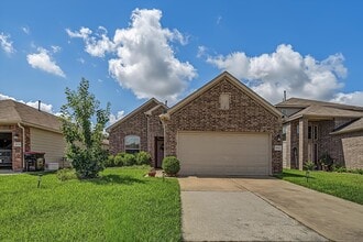 Building Photo - 16534 Twinwalker Drive