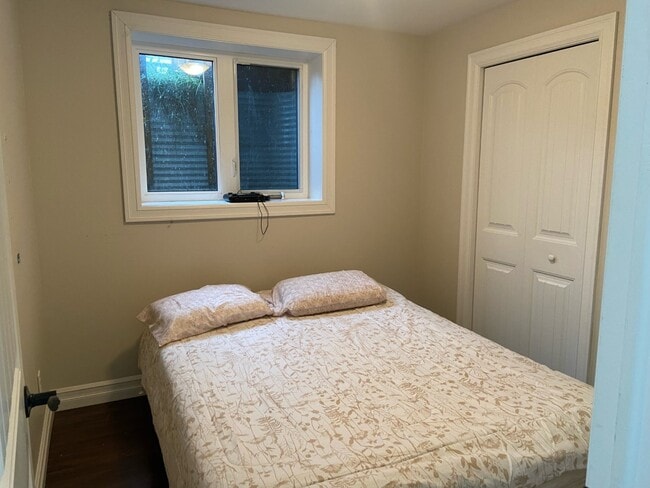 Building Photo - 25 Morgan Ave