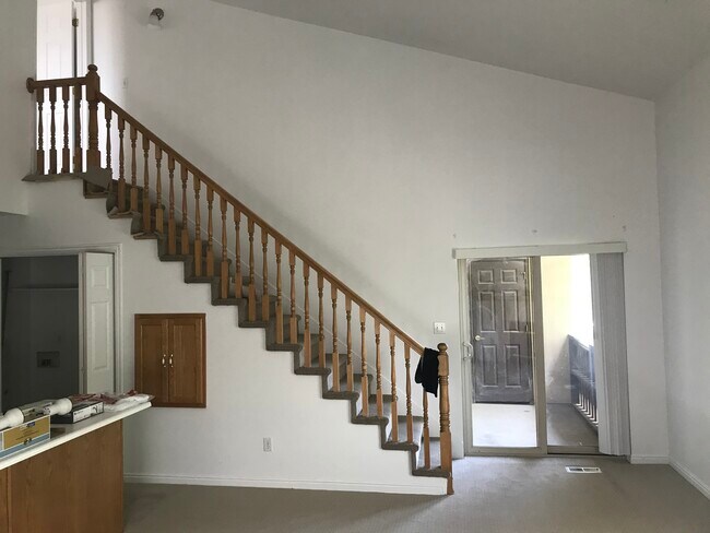Foto del edificio - 9299 Jefferson Ln