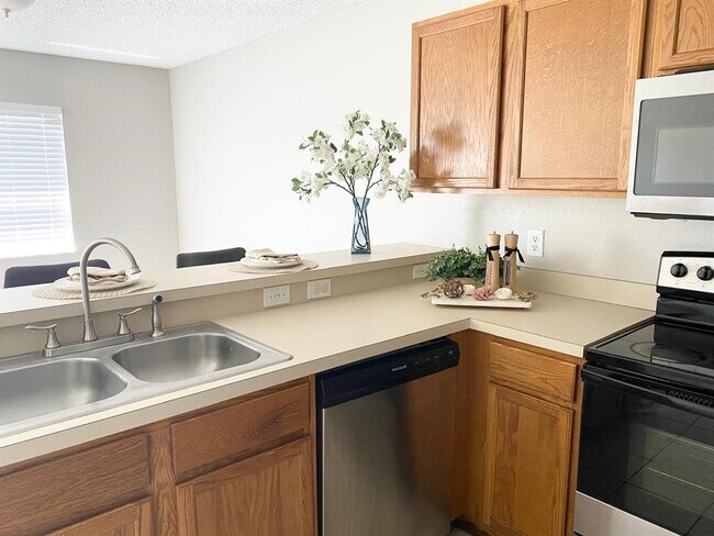 Foto del edificio - 4350 Winding River Way