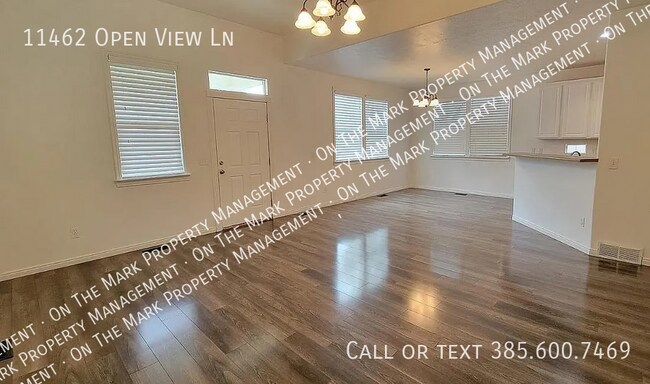 Building Photo - 11462 Open View Ln