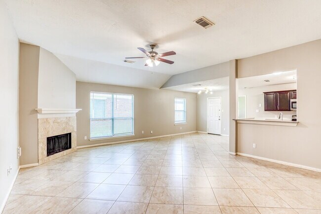 Foto del edificio - 6614 High Stone Ln