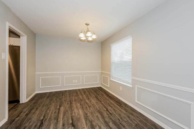 Building Photo - 609 Nightshade Dr