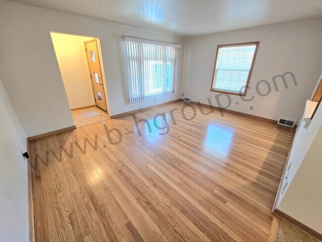 Foto del edificio - 7833 39th Ave