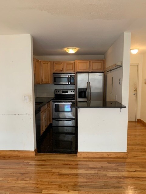 Kitchen - 32 Knox St