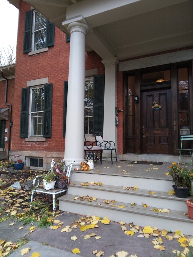 Primary Photo - 2 Atkinson St