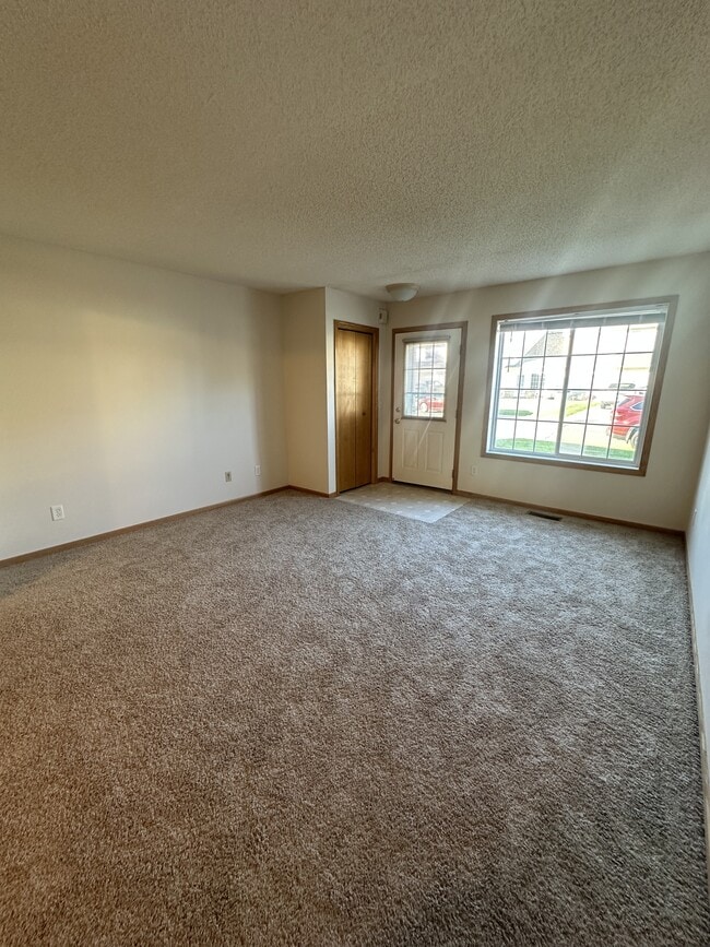 Foto del edificio - 2248 Affirmed Dr