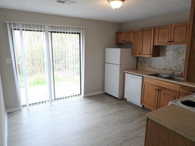 Building Photo - 107 Wynnwood Dr