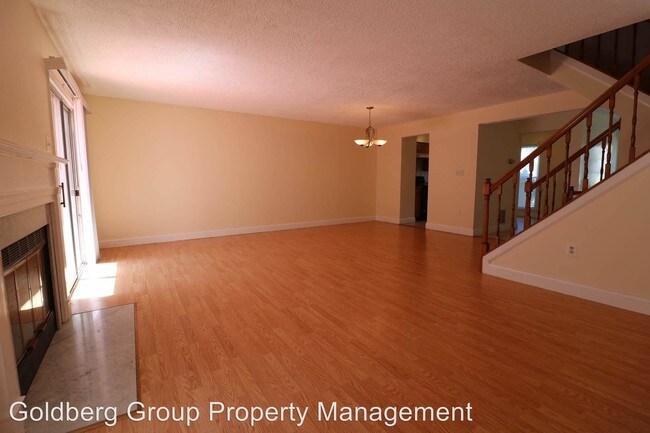 Building Photo - 4 br, 3.5 bath House - 19339 Churubusco Lane