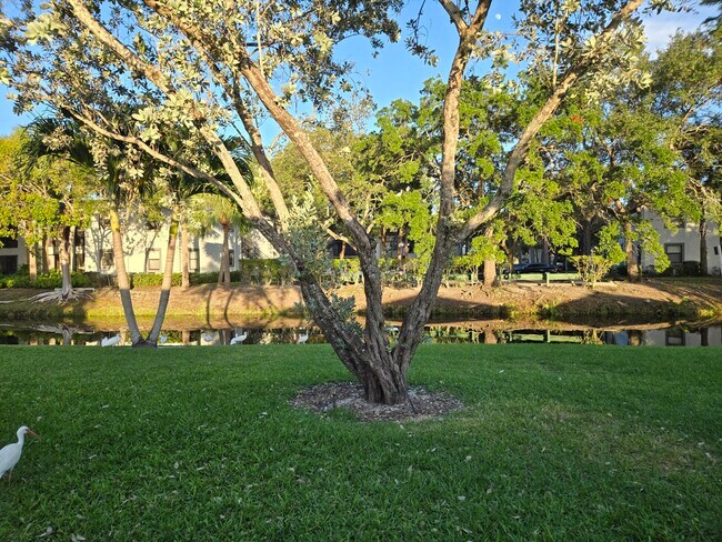 Foto del edificio - 1320 NW 82nd Ave