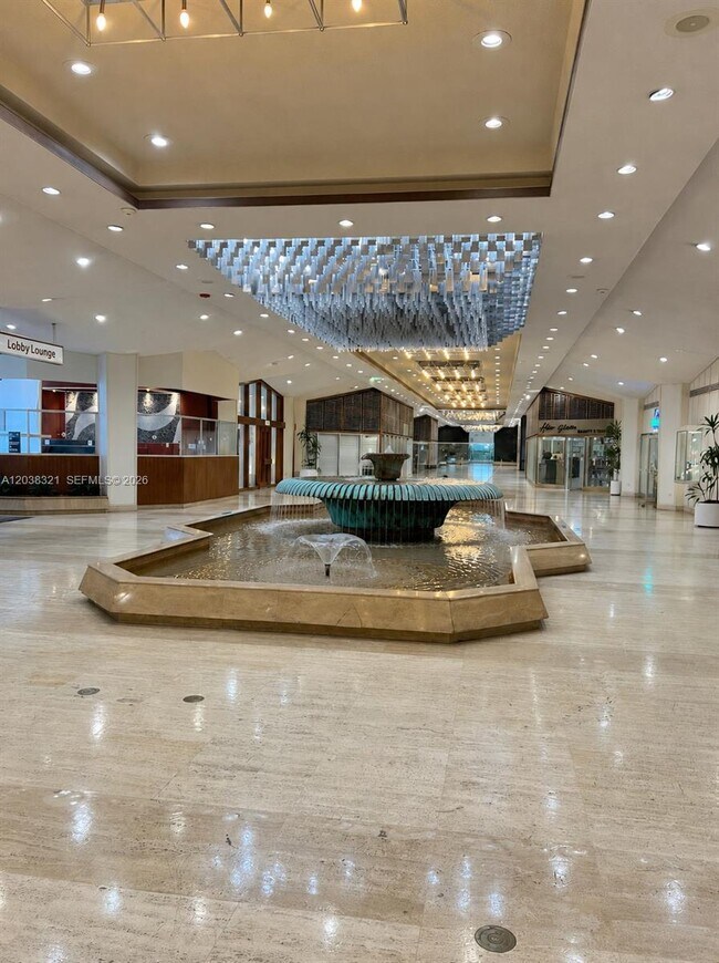 Foto del edificio - 801 Brickell Bay Dr