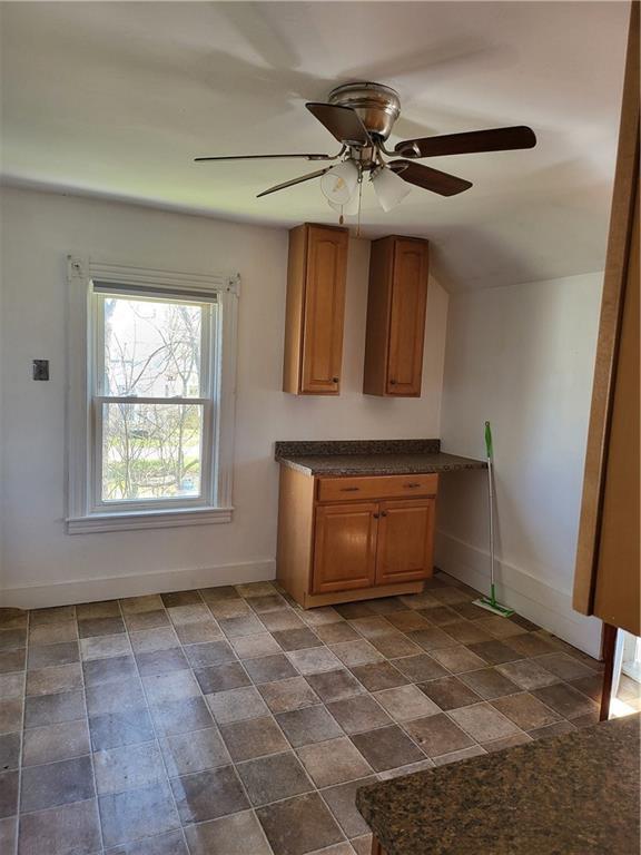 Foto del edificio - 143 Centennial St